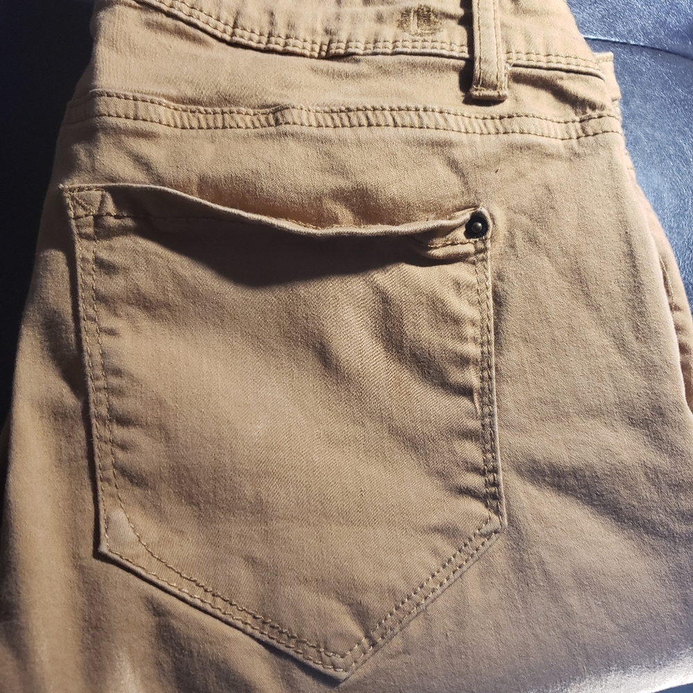 Size8 - Picture 4 of 4